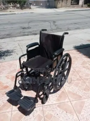Wheelchairω*Flip-Back Arms, Portable Folding Wheelchair