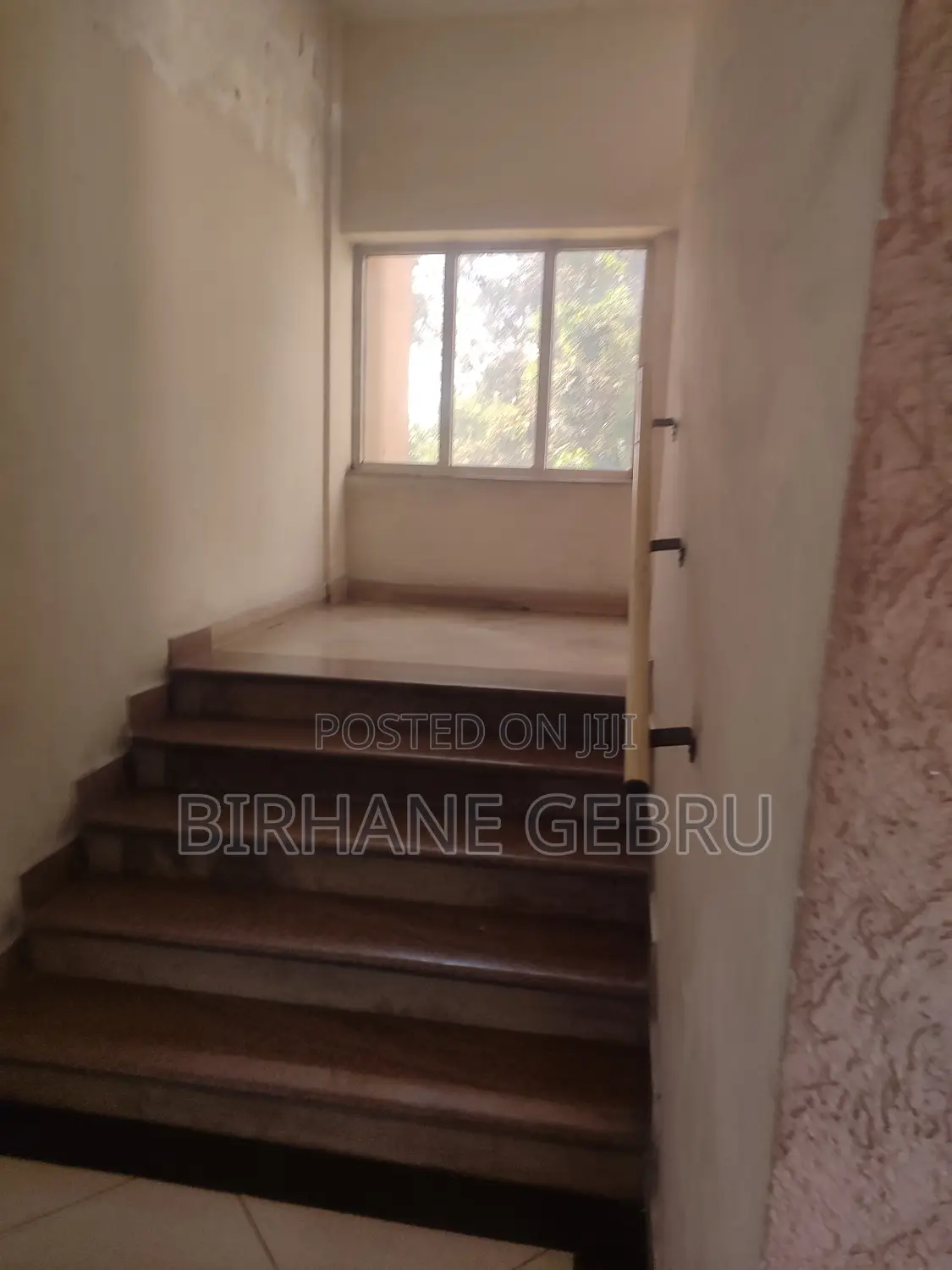 Luxury Complex Apa Rent for Office or Other Business