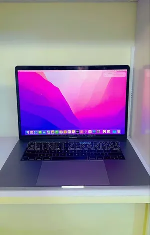 New Laptop Apple MacBook Pro 2017 16GB Intel Core I7 SSD 512GB