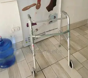 Four-Legged Walking_aid፵πreduce the Risk of Falls While Walk
