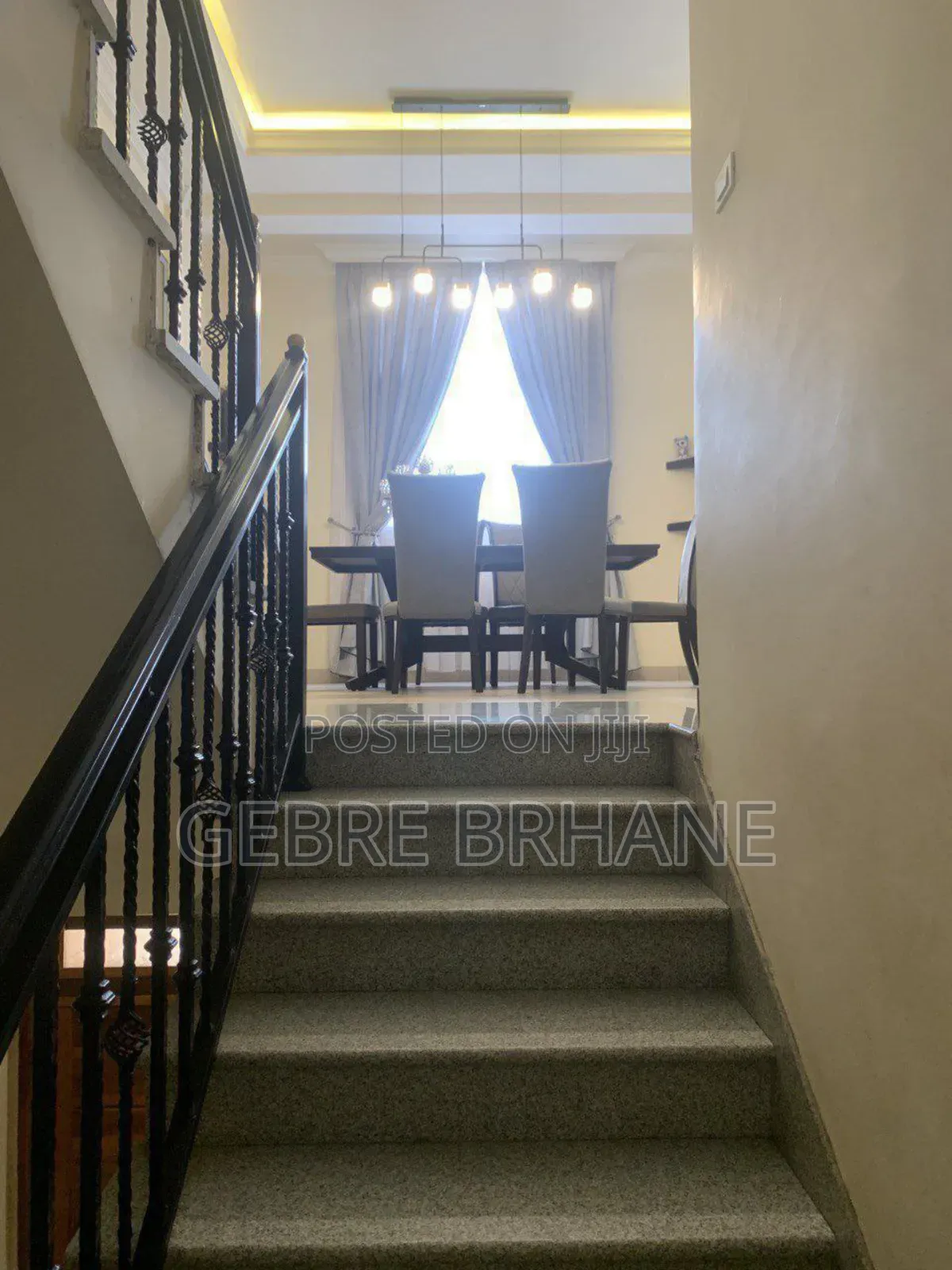 5bdrm House in G+3, Yeka for rent