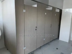 Co- Extrusion Board 3 Layers HPL Toilet Partition With Full Accessori
