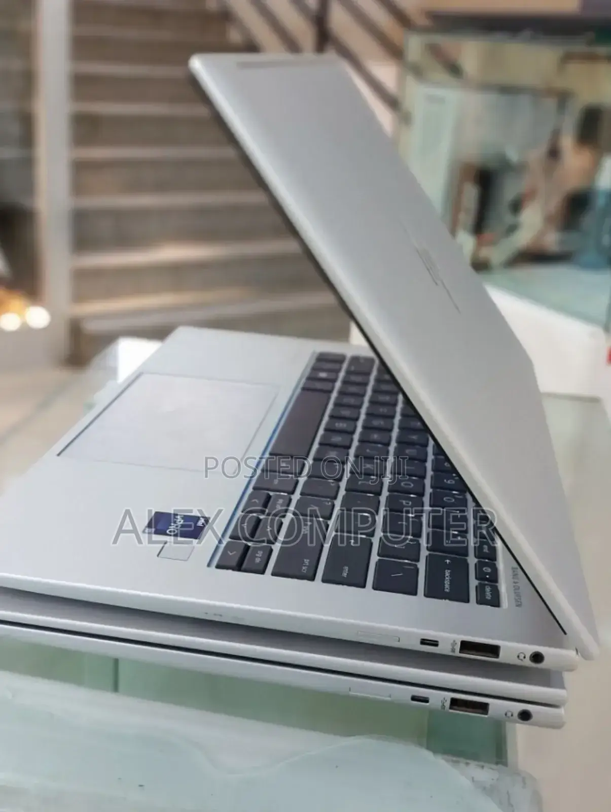 New Laptop HP EliteBook 840 G9 16GB Intel Core I7 SSD 512GB