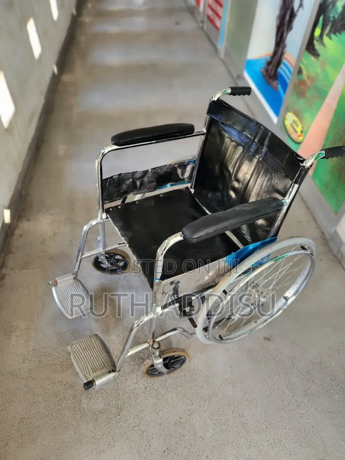 Wheelchair
Features Steady Safety Comfort
Weight Capacity