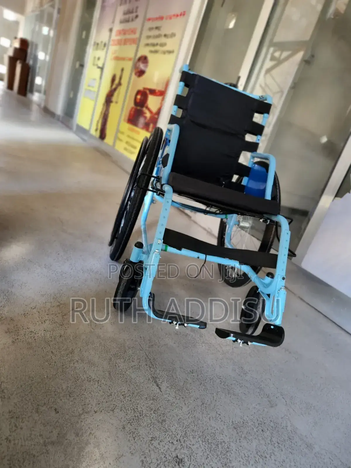 Wheelchair Medical Almunium Safe and Strong Wheelchair New