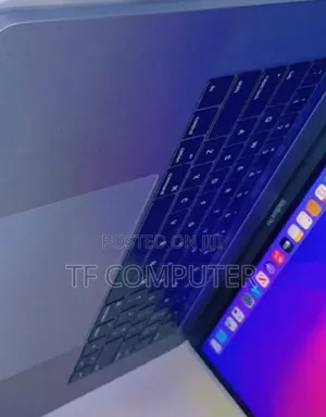 New Laptop Apple MacBook Pro 2017 16GB Intel Core I7 SSD 512GB
