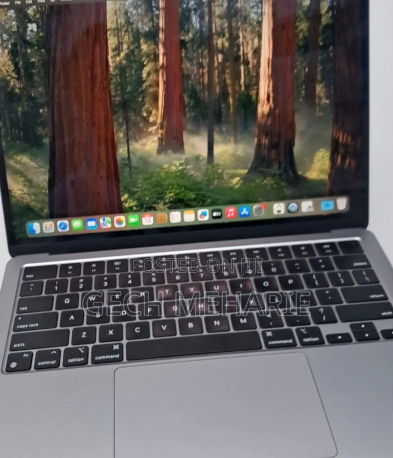 New Laptop Apple MacBook Air 2022 M2 8GB Apple M2 SSD 256GB