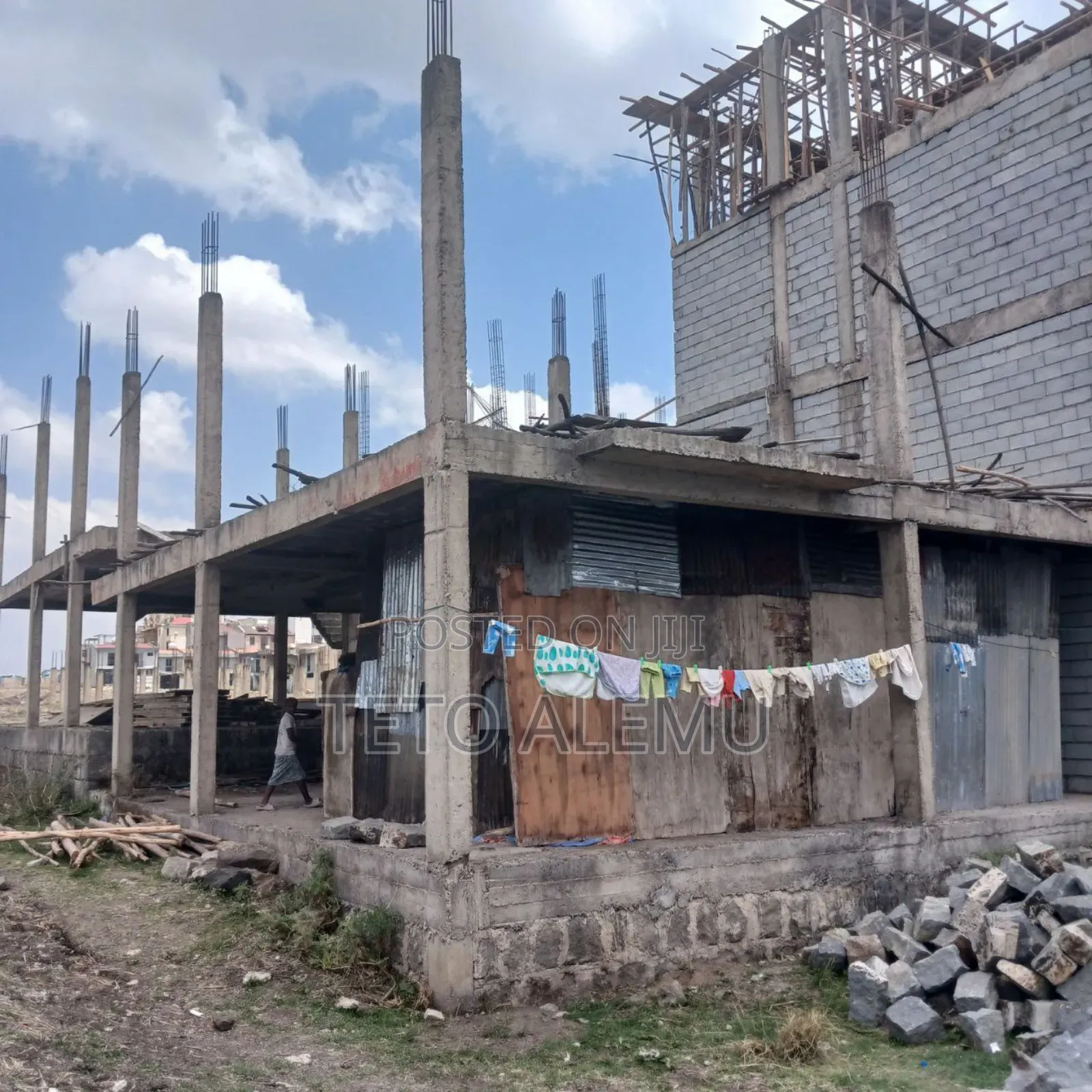 የሚሸጥ አንድ ስላቨ ቦሌ አራብሳ ዲያስፖራ 150 ካሬ 10 ሚሊዮን ብር