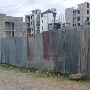 የሚሸጥ ቦታ አያት 49 አካባቢ 1000 ካሬ ልማት ተነሺ ምትክ 26,ሚሊዮን ብር