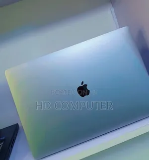 New Laptop Apple MacBook Pro 2017 16GB Intel Core I7 SSD 512GB