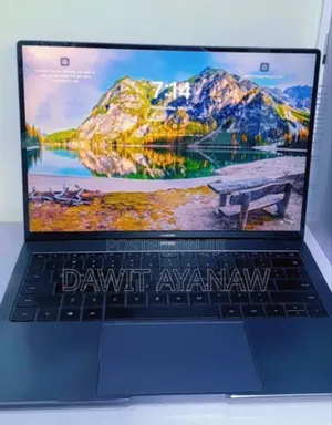 New Laptop Huawei MateBook 13 WRT-W19E 8GB Intel Core I5 SSD 256GB