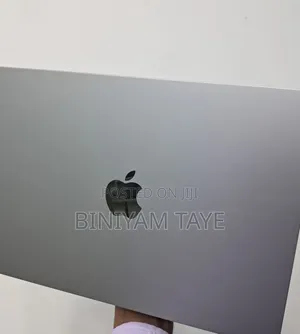New Laptop Apple MacBook Air 2022 M2 8GB Apple M2 SSD 250GB
