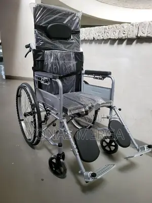 Heighten the Headrest:The Backrest Wheelchair፮康wheelchair