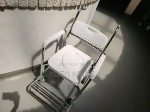 Comode Chair With Four Mini Wheel4覶commode Mini Wheel Chair