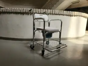 Commode Mini Wheel Chair4受commode Mini Wheel Chair3指commode