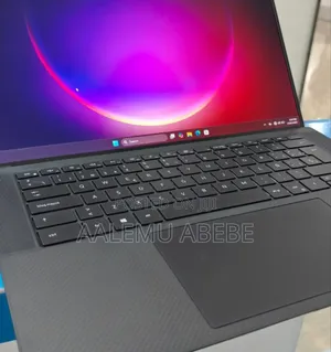New Laptop Dell XPS 15 16GB Intel Core I7 SSD 512GB