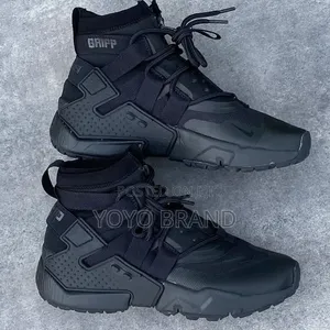 Nike Grip Boots