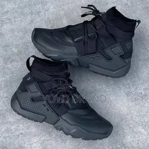 Nike Grip Boots
