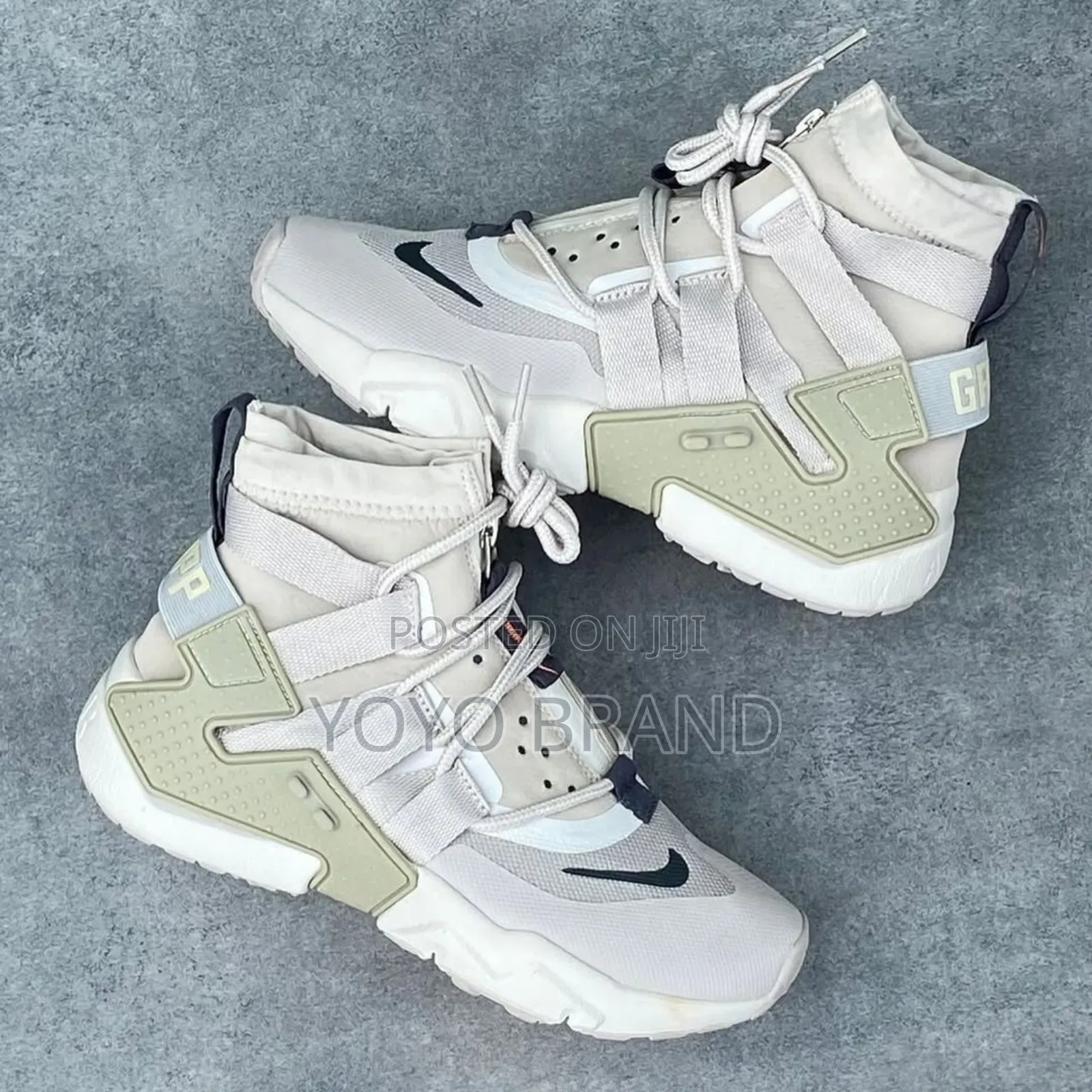 Nike Grip Boots