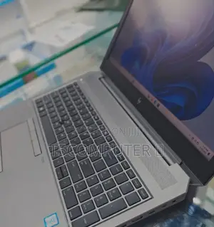 New Laptop HP ZBook 14 16GB Intel Core I7 SSD 512GB