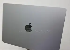 New Laptop Apple MacBook Pro 2022 M2 8GB Apple M2 SSD 256GB