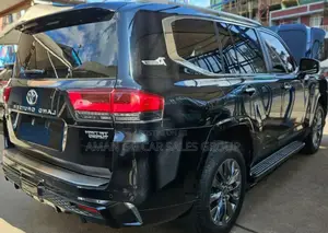 Toyota Land Cruiser 2022 Black