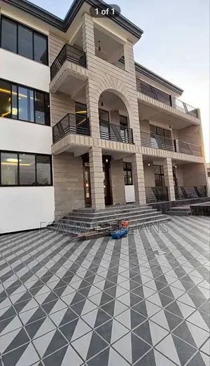 7bdrm House in G+1House, Bole for rent