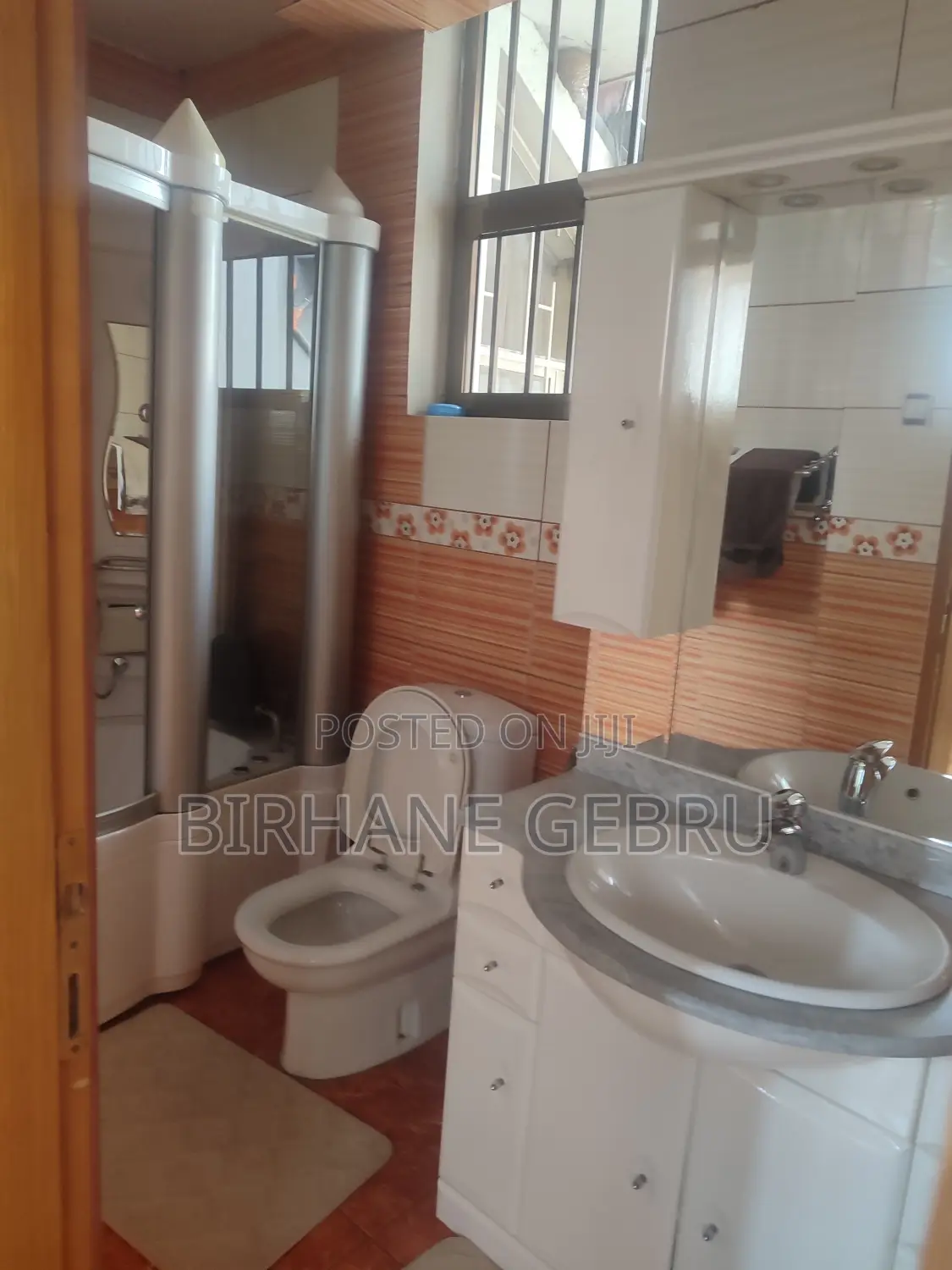 G+2 House Fernshed Guest House for Rent