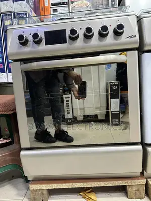 Deluxe Oven 4 Electric