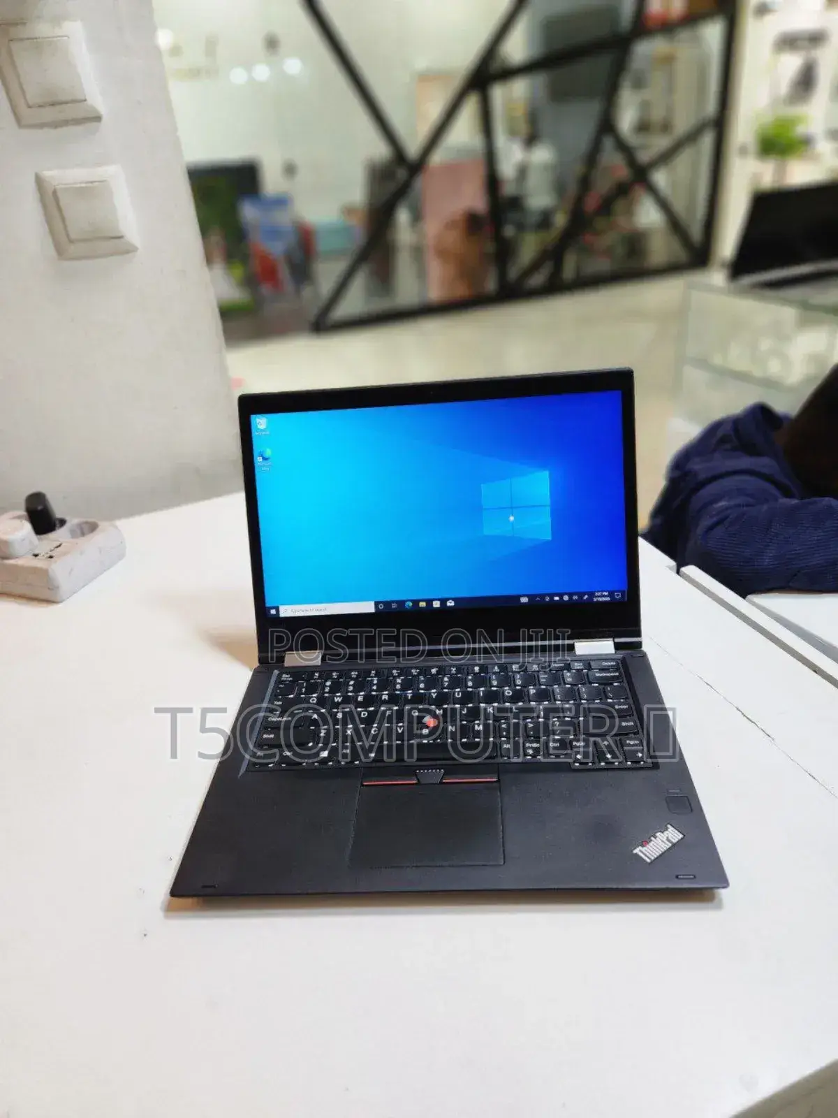 New Laptop Lenovo ThinkPad Yoga 370 16GB Intel Core I5 SSD 512GB