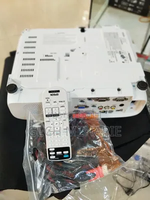 Tbrand New Epson Projector
With Manual Cd and Carto