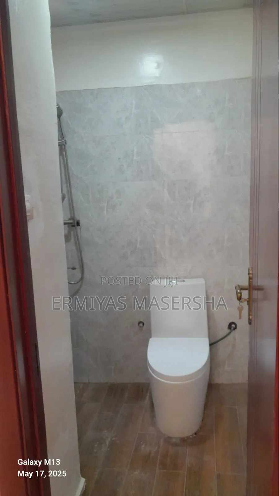 Furnished 3bdrm Apartment in Yeka for sale