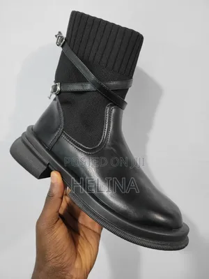 ለክረምት እና ለዝነጣ የሚሆን Boots ጫማ