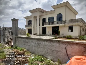 5bdrm Apartment in Roseta Real State, Yeka for sale