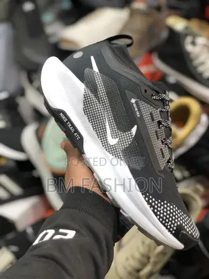 Nike Trail Atc Black and White
