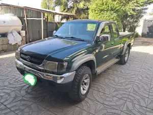 Toyota Hilux 2.5 Cab 2005 Green
