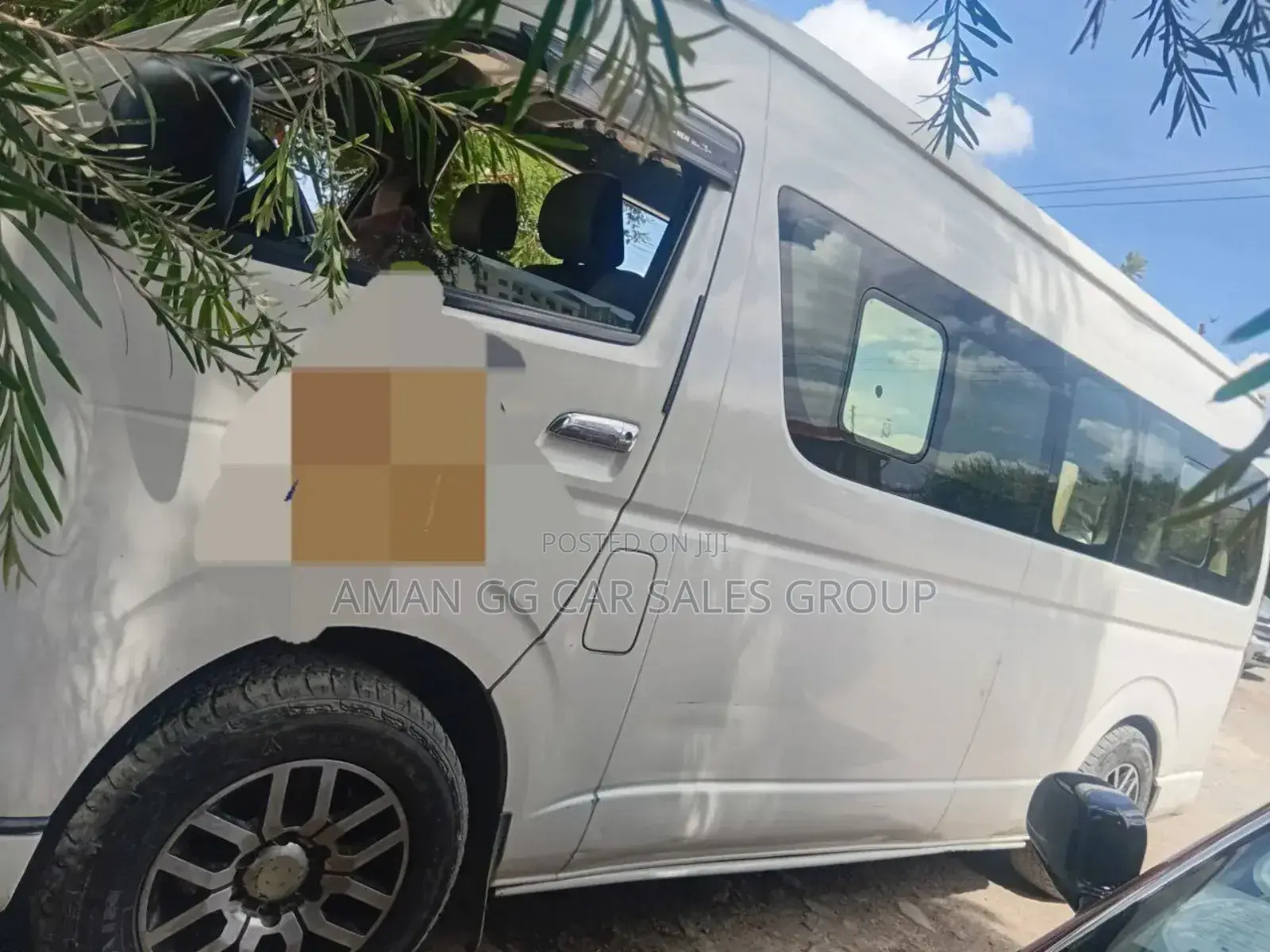Toyota HiAce 2018 White