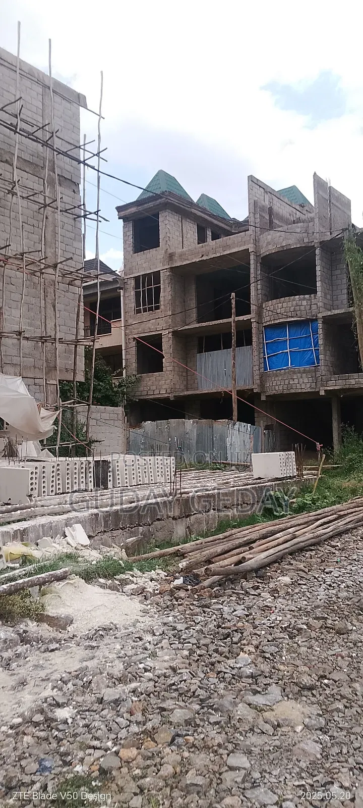 7bdrm Duplex in Akaky Kaliti for sale