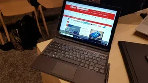 Laptop Lenovo Miix 630 4GB Intel Atom SSHD (Hybrid) 140GB