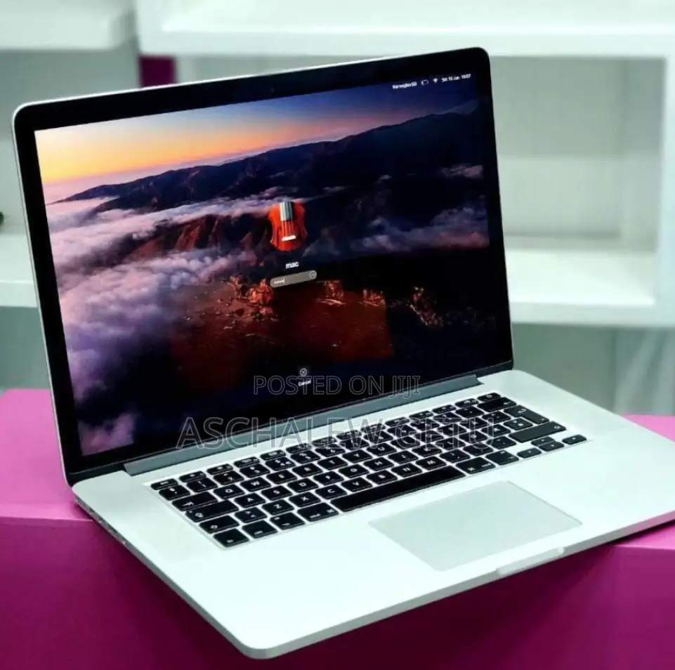 New Laptop Apple MacBook Pro 2015 16GB Intel Core I7 SSD 256GB