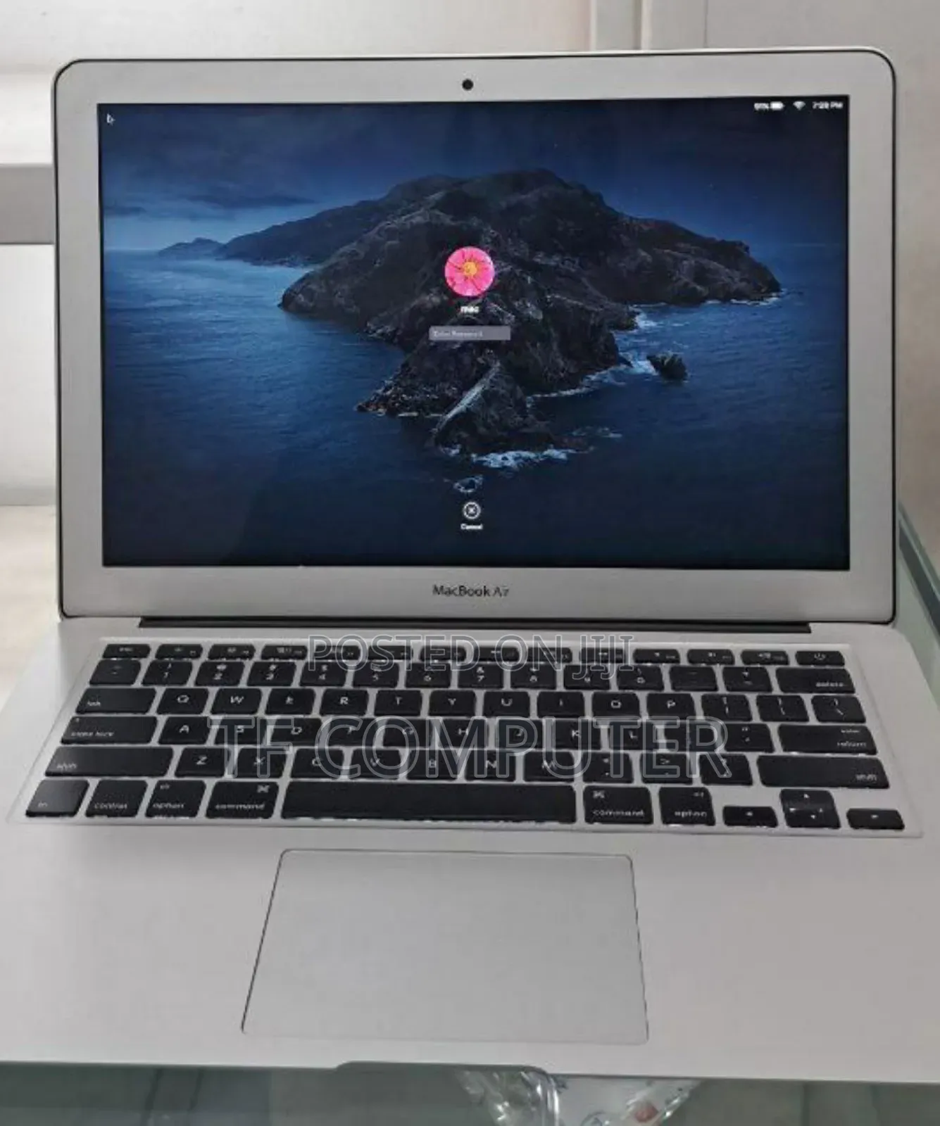 New Laptop Apple MacBook Air 2017 8GB Intel Core I7 SSD 128GB
