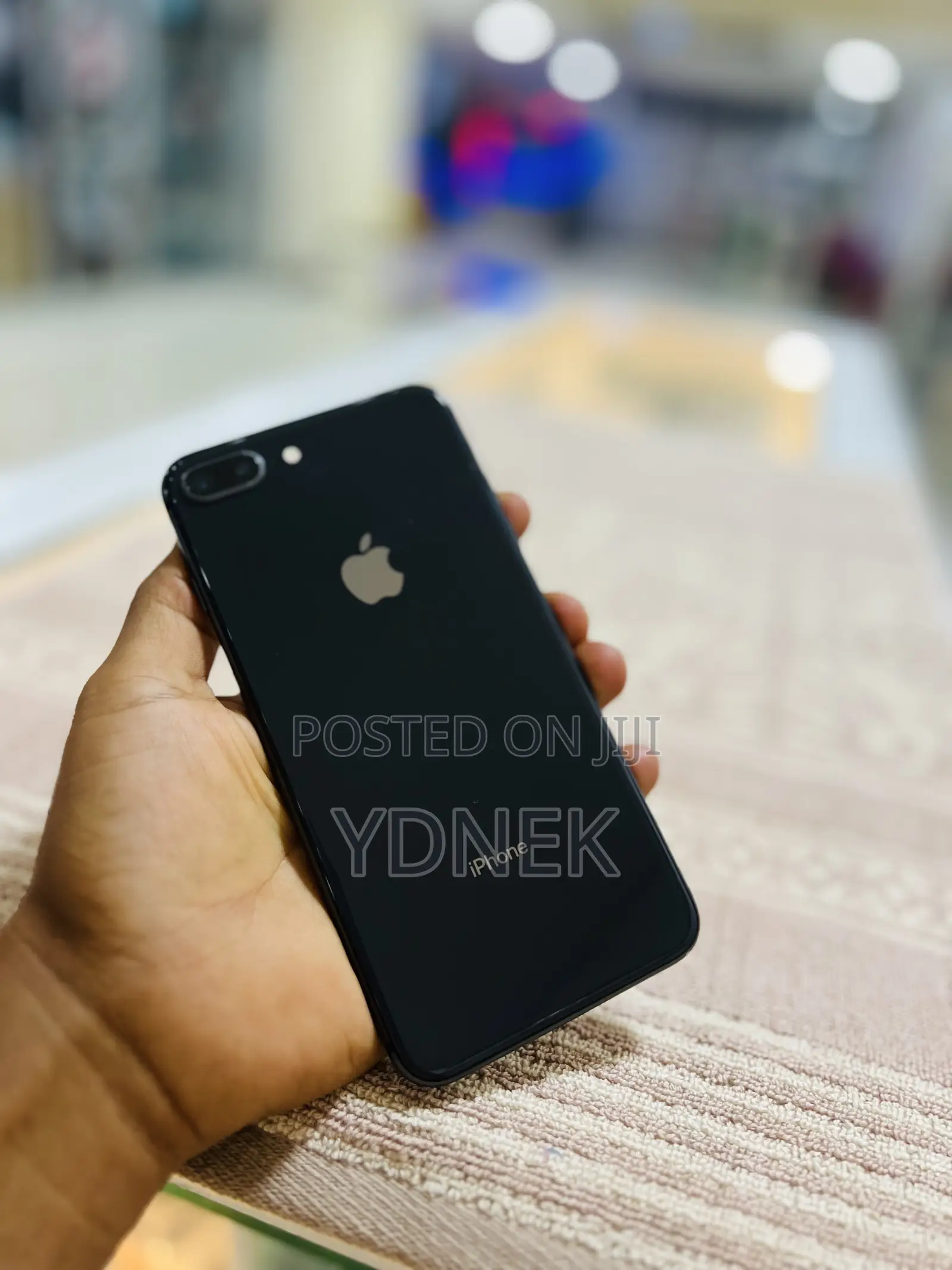 Apple iPhone 8 Plus 64 GB Black