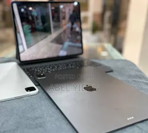 New Apple iPad Pro 12.9 (2020) 256 GB Gray
