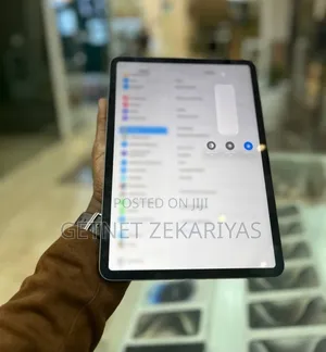 New Apple iPad Pro 12.9 (2020) 256 GB Silver