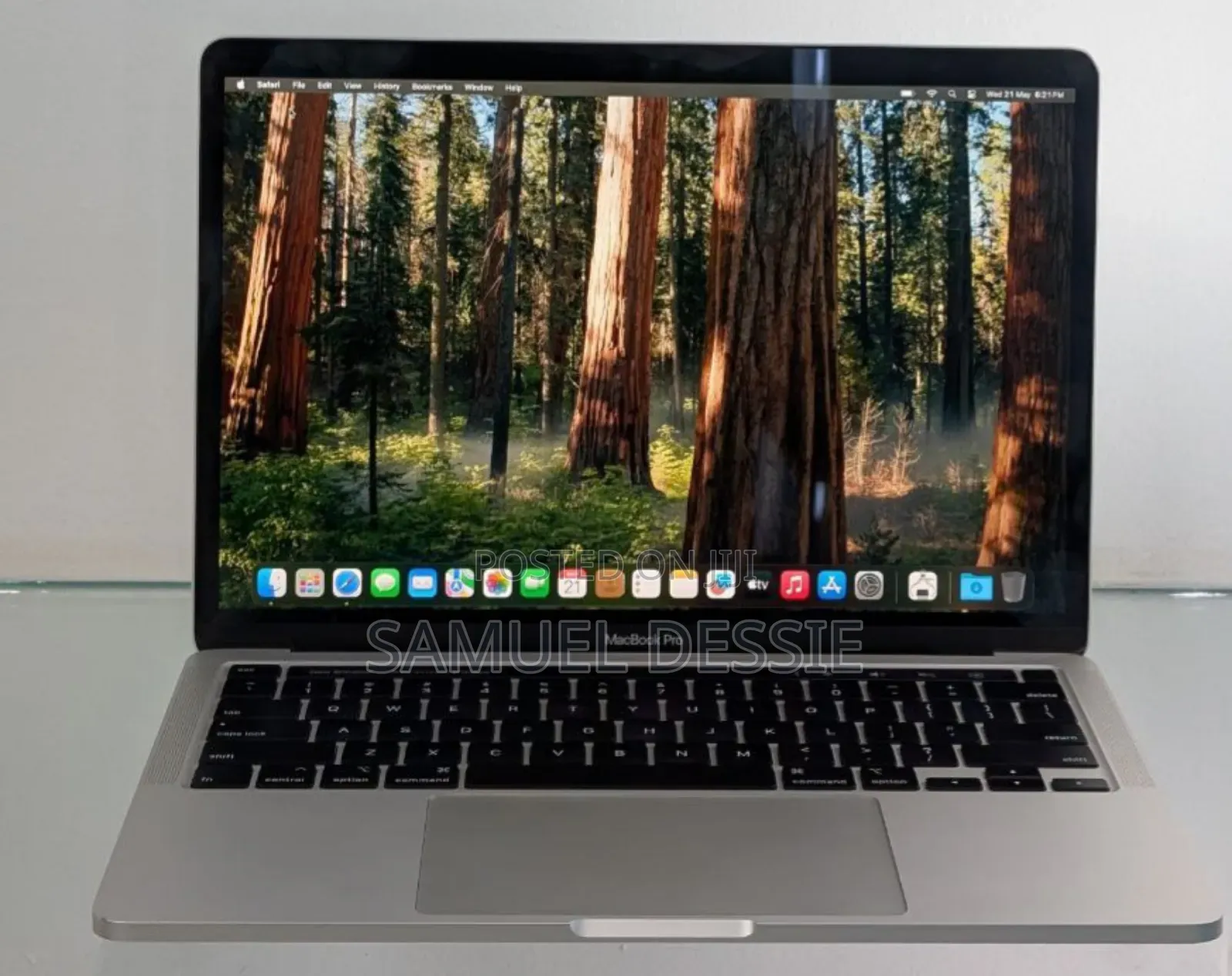 New Laptop Apple MacBook Pro 2020 8GB Intel Core I5 SSD 256GB