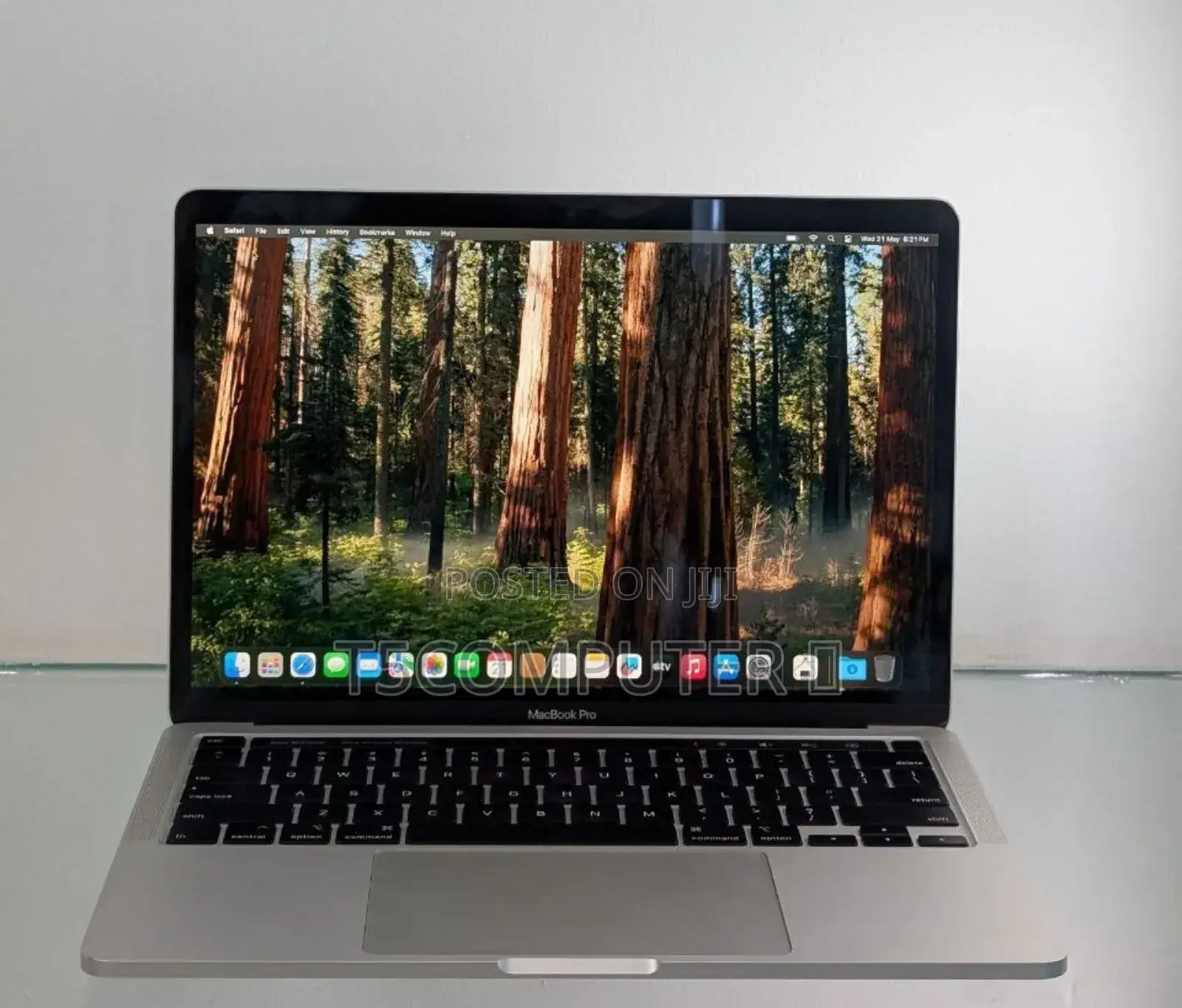 New Laptop Apple MacBook Pro 2020 M1 8GB Apple M1 SSD 256GB