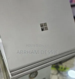 New Laptop Microsoft Surface Book 3 16GB Intel Core I7 SSD 256GB