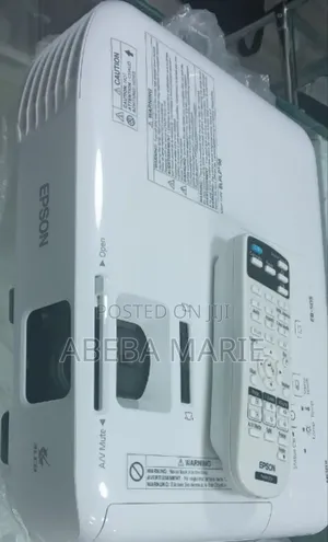 Epson Projector With Remote Model Name: Eb-S05 Hardw