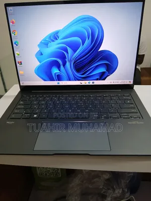 New Laptop Asus ZenBook 13 UX331UN 16GB Intel Core I7 SSD 512GB