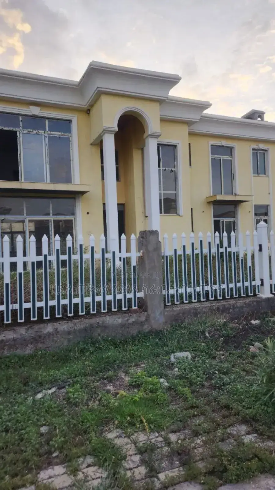 5bdrm House in Ccd Real State, Oromia-Finfinne for sale